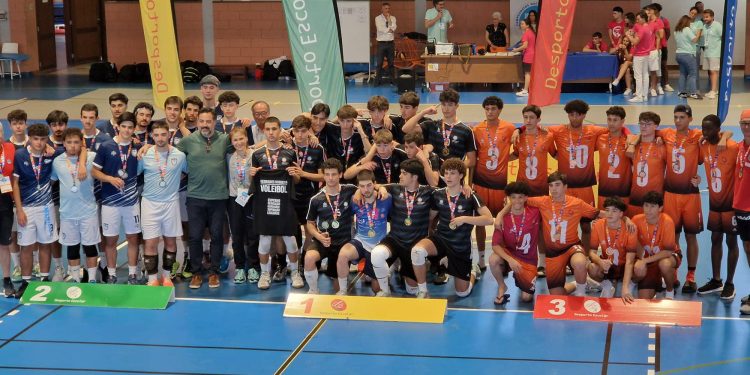 Equipa de Voleibol da Henriques Nogueira sagra-se Campeão Nacional do Desporto Escolar